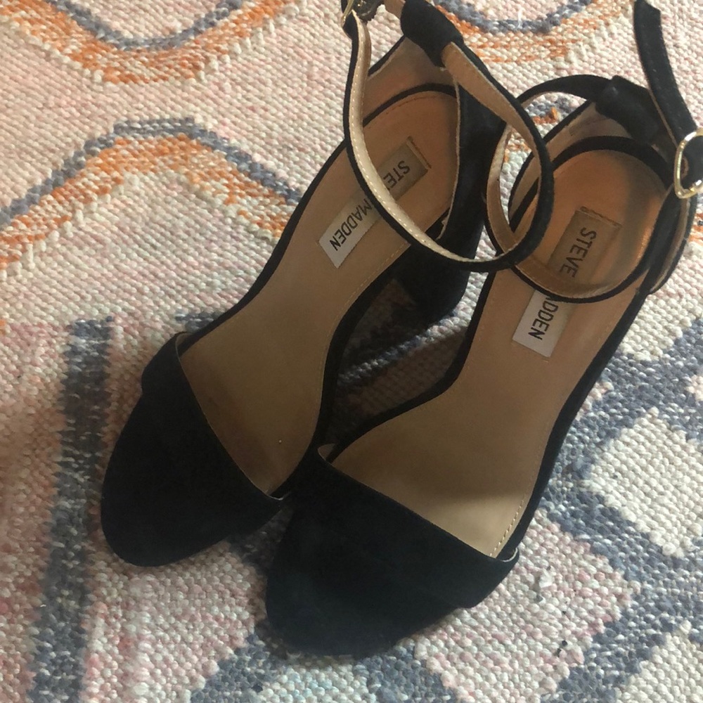 Steve Madden Faux Suede Carrson Heels